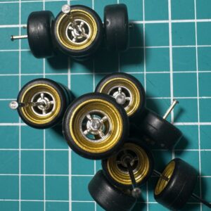 4 Spoke - Silver centers with Gold Lips - 2 Piece Style - Fits 1 Car